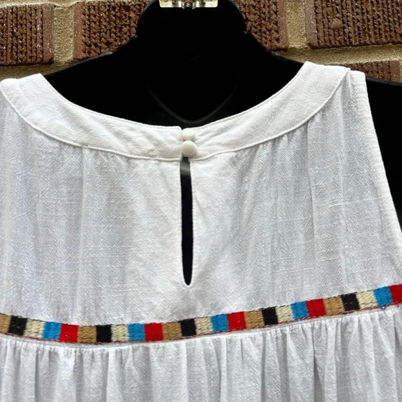 THML Women’s Sz S Linen blend White Embroidered Sleeveless blouse - Picture 5 of 10
